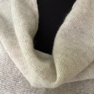 Alashan Cashmere Dress Topper Poncho in Cloud • NWT • 100% Cashmere